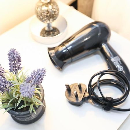 Stunning Modern 3 Bedroom Apartment Edinburgh Ngoại thất bức ảnh