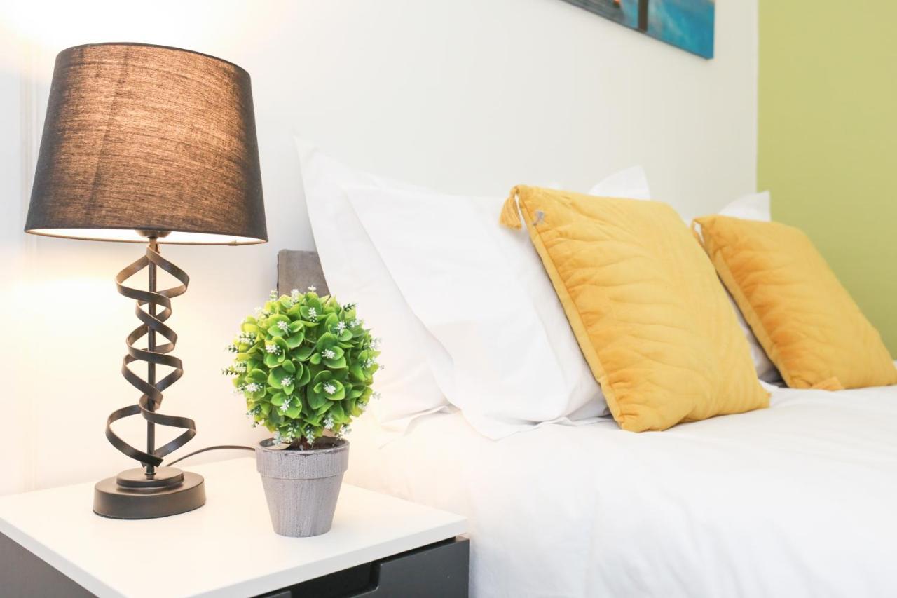 Stunning Modern 3 Bedroom Apartment Edinburgh Ngoại thất bức ảnh