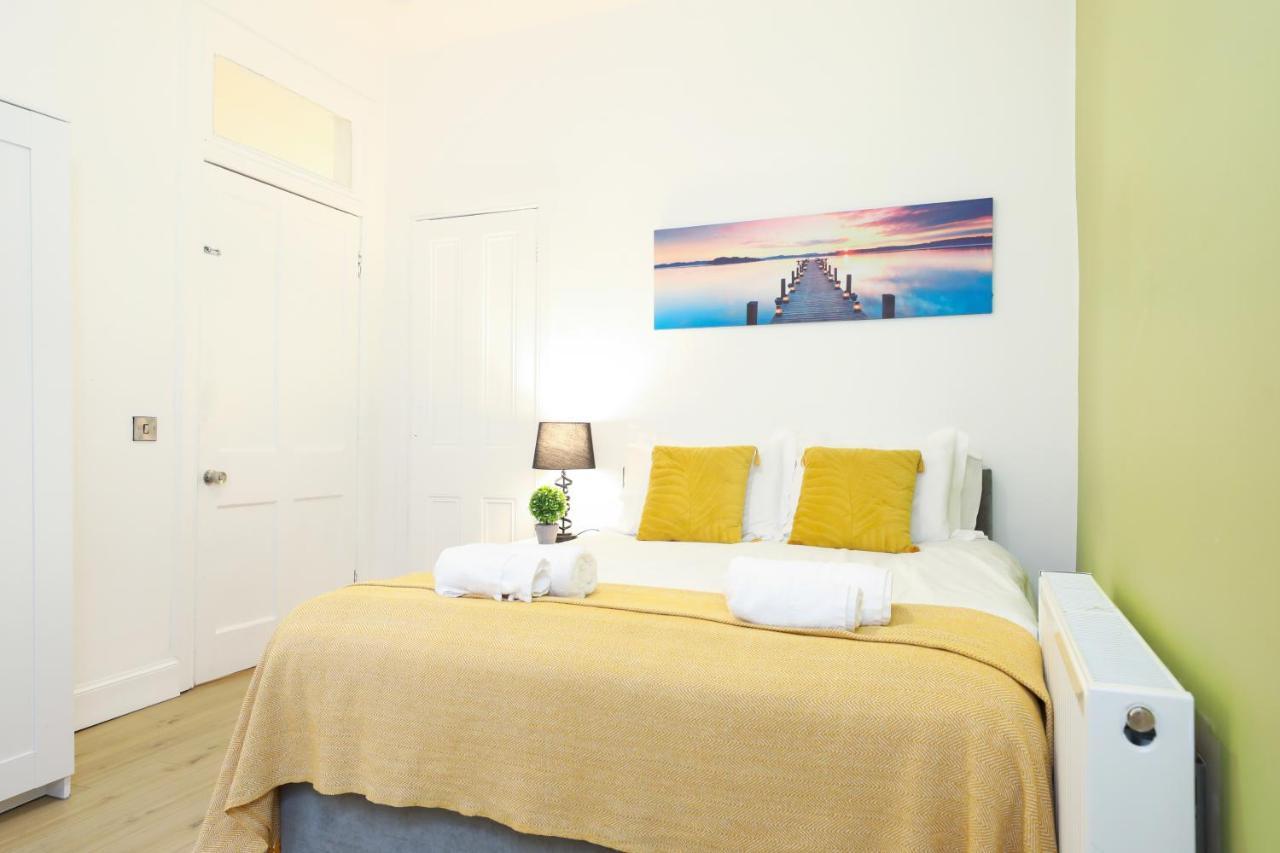 Stunning Modern 3 Bedroom Apartment Edinburgh Ngoại thất bức ảnh