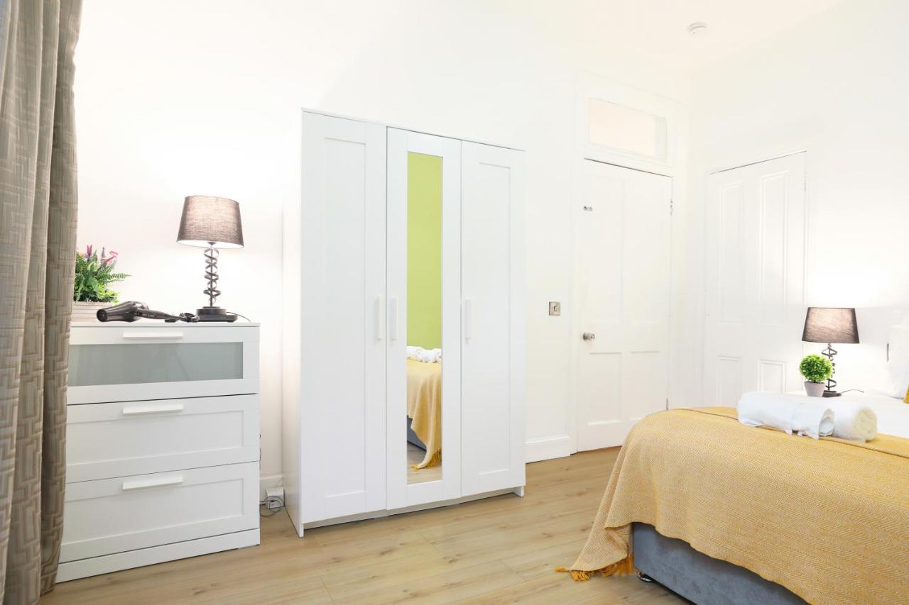 Stunning Modern 3 Bedroom Apartment Edinburgh Ngoại thất bức ảnh