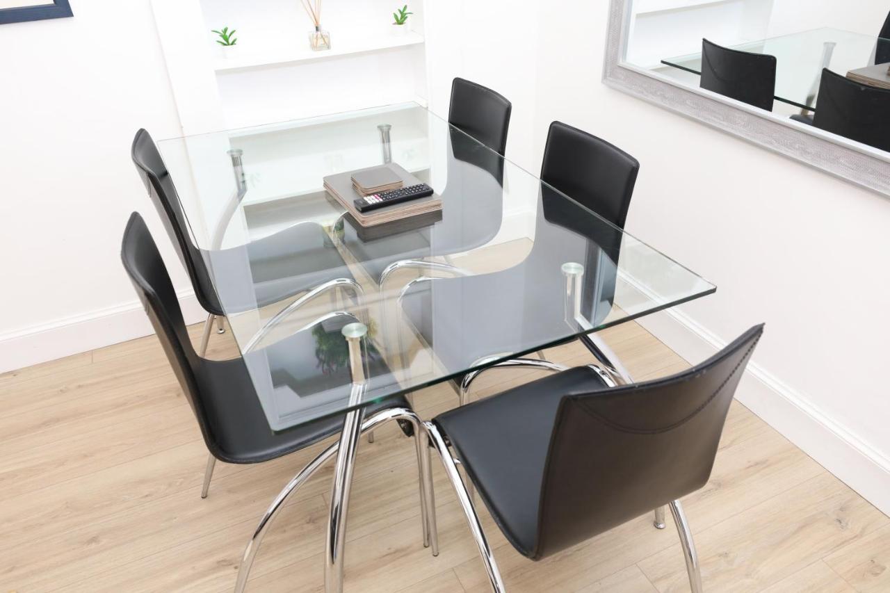 Stunning Modern 3 Bedroom Apartment Edinburgh Ngoại thất bức ảnh