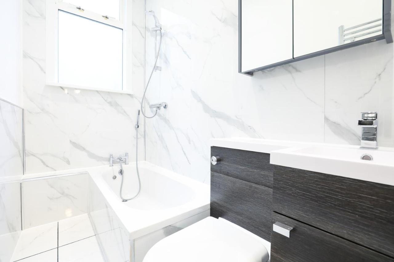 Stunning Modern 3 Bedroom Apartment Edinburgh Ngoại thất bức ảnh