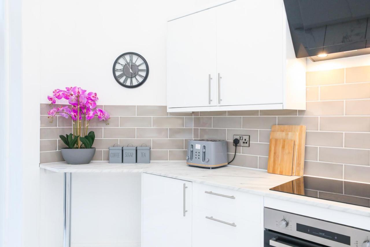 Stunning Modern 3 Bedroom Apartment Edinburgh Ngoại thất bức ảnh